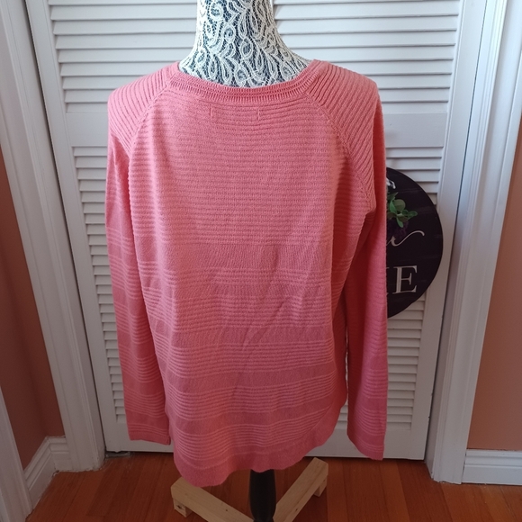 Only Women's Large Ribbed Long Sleeve Sweater with Curved Bottom Hem - Picture 5 of 8